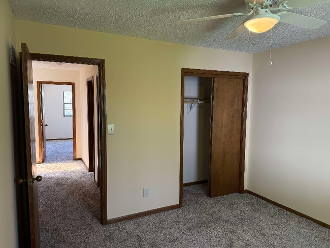 Building Photo - 8323 Woodson Dr