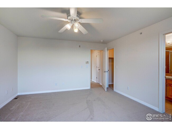 Building Photo - Bright & Beautiful 2-Level Condo in NoBo, available June 5th