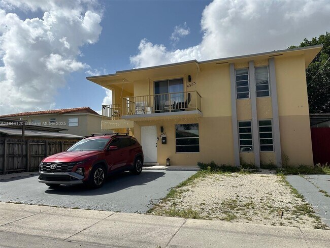 Primary Photo - 4351 NW 5th St