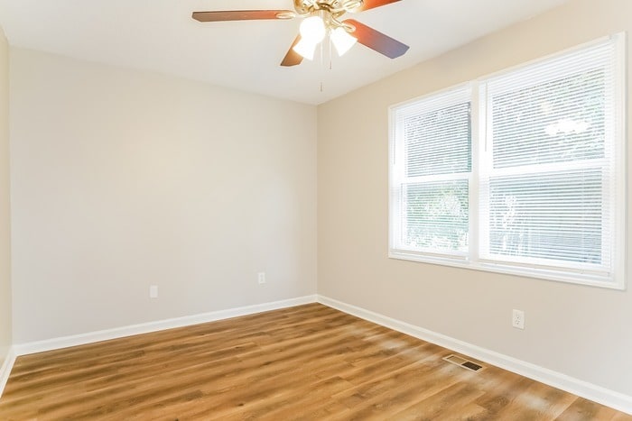 Building Photo - 16417 Waterbury Ln