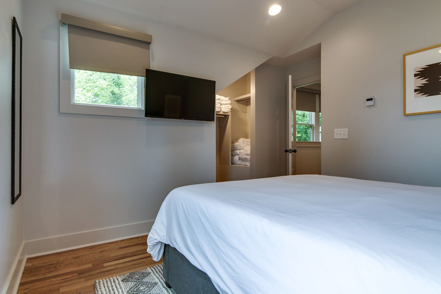 Building Photo - 934 Mcferrin Ave