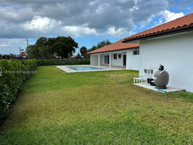 Building Photo - 9203 SW 136th Terrace