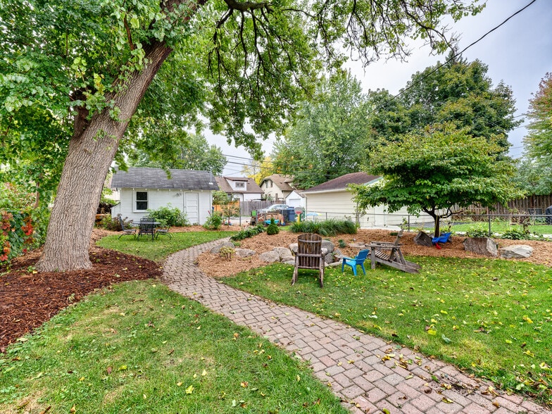 Building Photo - 4319 Harriet Ave