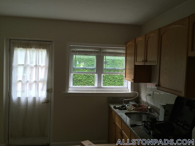 Building Photo - 1 President Terrace