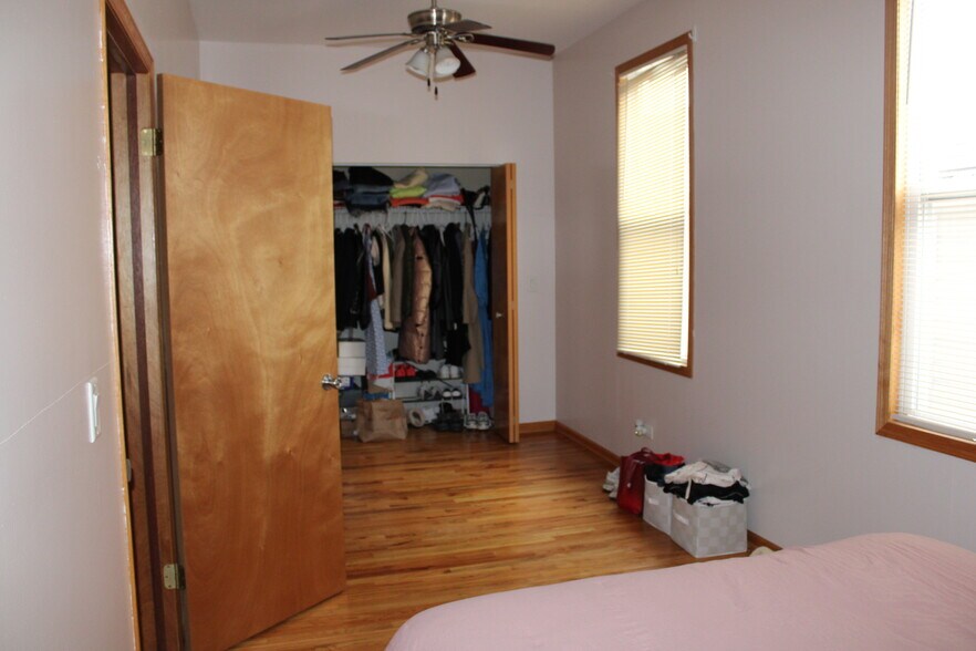 Building Photo - 2012 W 23rd St