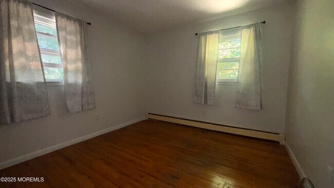 Building Photo - 1409 Wallach Dr