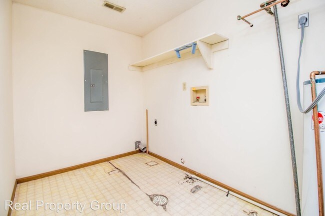 Building Photo - 1616-1618 Handley Pl