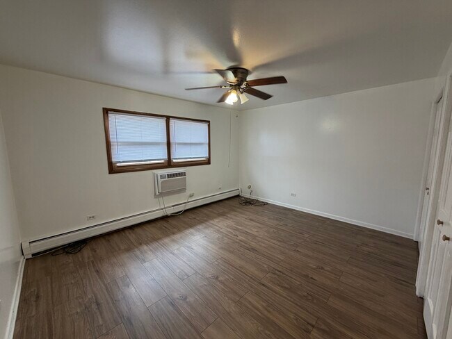 Building Photo - 4549 Forest Ave