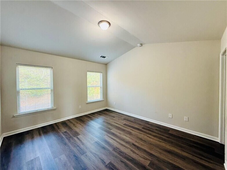 Building Photo - 256 Highland Pointe Cir E