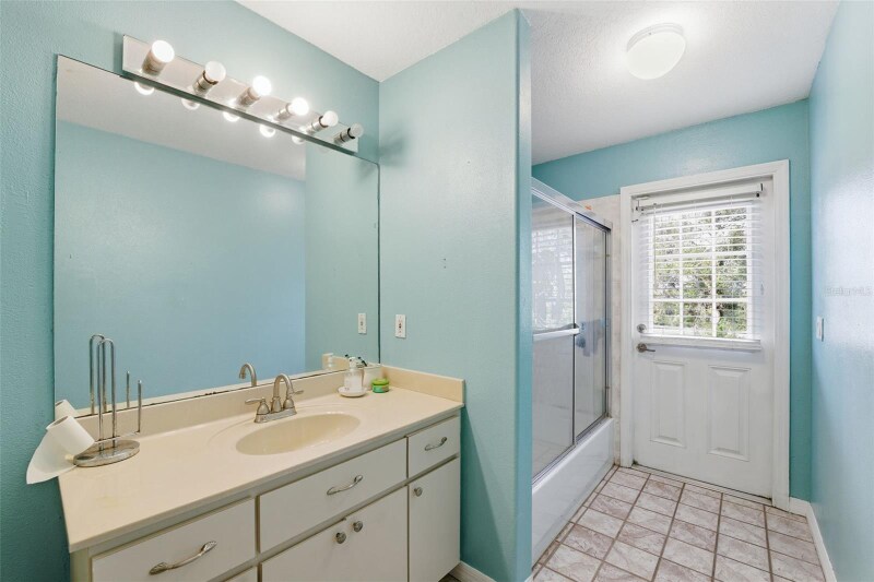 Building Photo - 13403 Bolton Ct