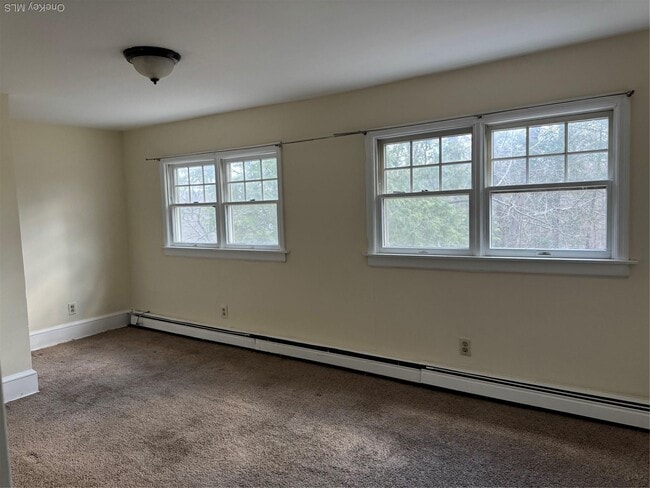 Building Photo - 2119 Maple Ave