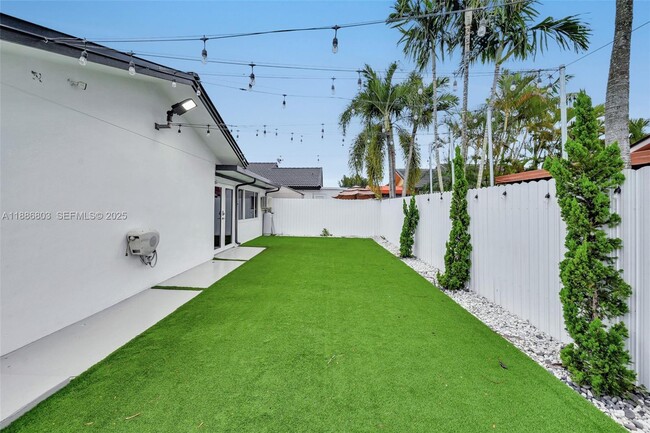 Building Photo - 13284 SW 39th St