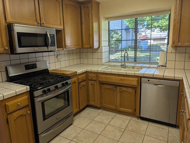 Building Photo - 274 Tempus Cir