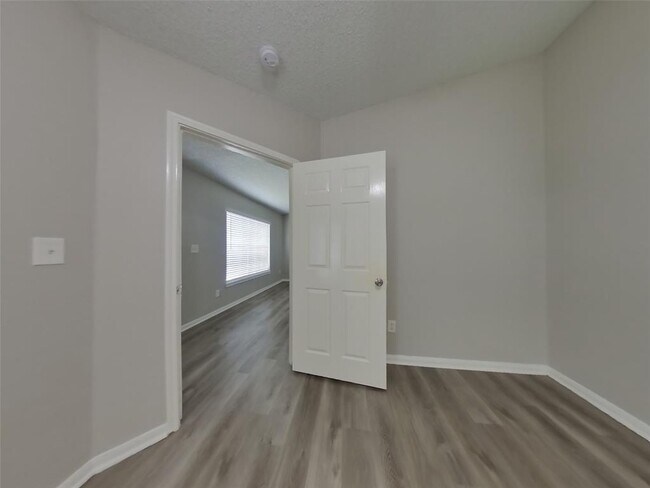 Building Photo - 3211 Kelling St