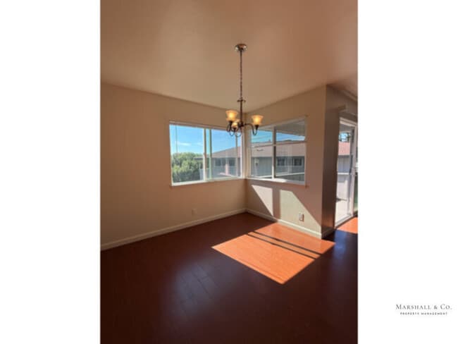 Building Photo - 3 BEDROOM, 2 BATH WITH NEW FEATURES, DECK, WASHER DRYER HOOK-UP, !