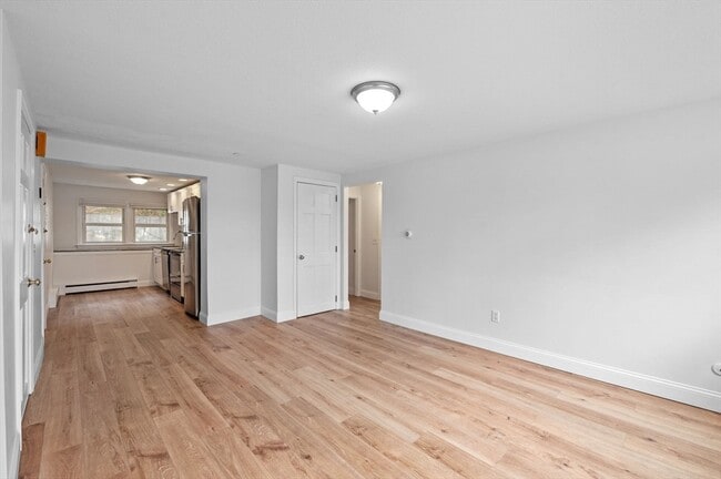 Building Photo - 121 Cambridge Rd