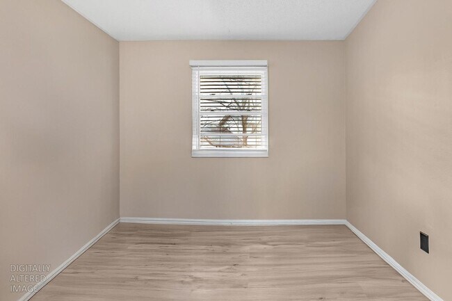 Building Photo - Welcome to your Private Retreat in Citrus Heights!