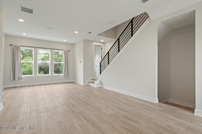 Building Photo - 2056 Prudential Dr