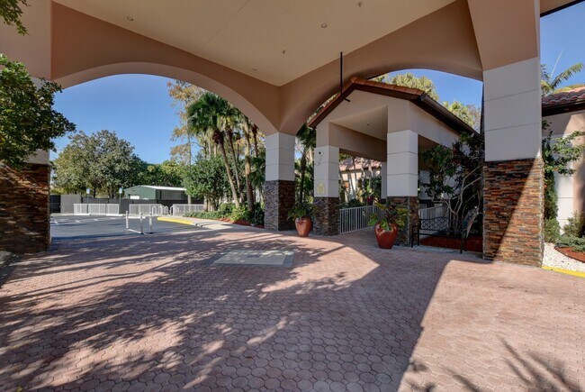 Building Photo - 11073 Harbour Springs Cir