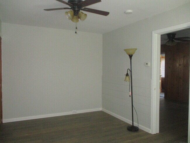 Building Photo - 10 Leuvine St