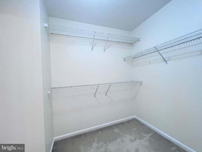 Building Photo - 17207 Sumac Ct