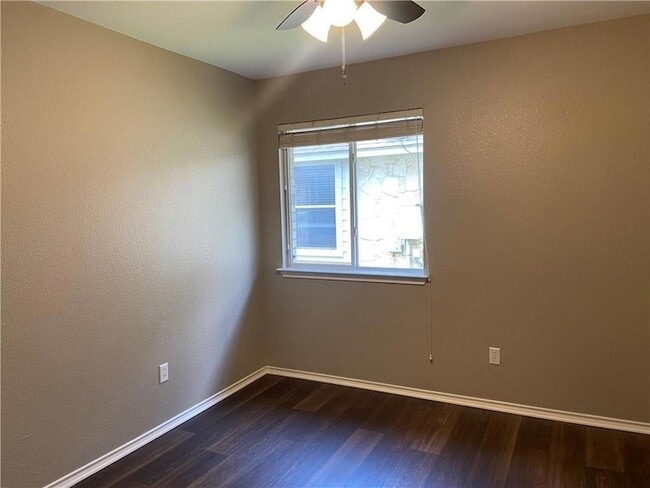 Building Photo - 1513 Big Bend Dr