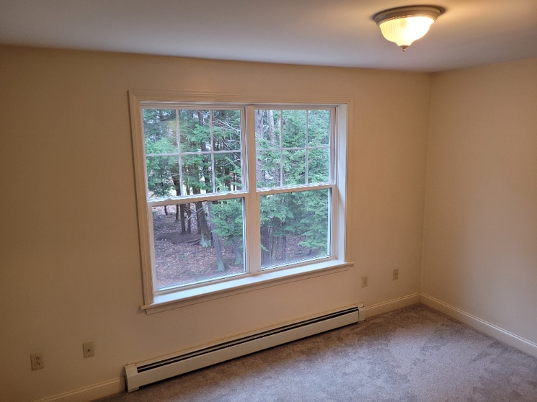 Building Photo - 25 Tourmaline Dr