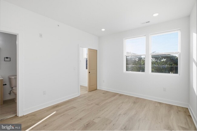 Building Photo - 2322 N 5th St