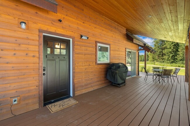 Building Photo - Luxury A-Frame Cabin in Columbia Falls — N...