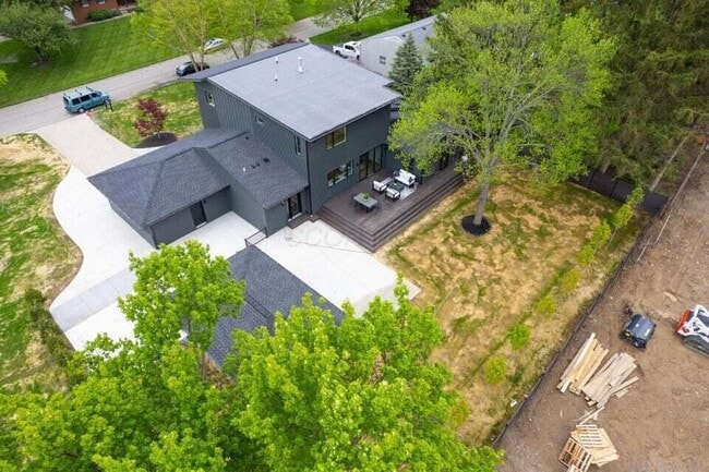 Building Photo - 2777 Donna Dr