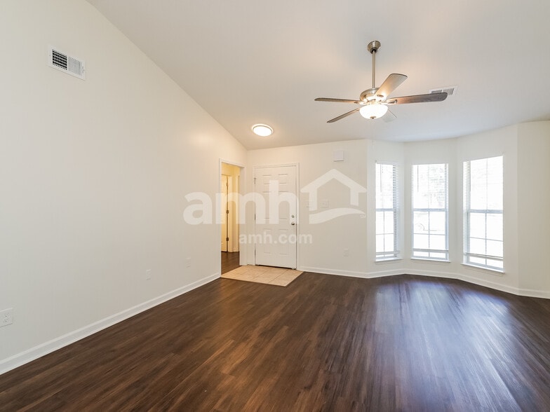 Building Photo - 1575 Central Trails Dr