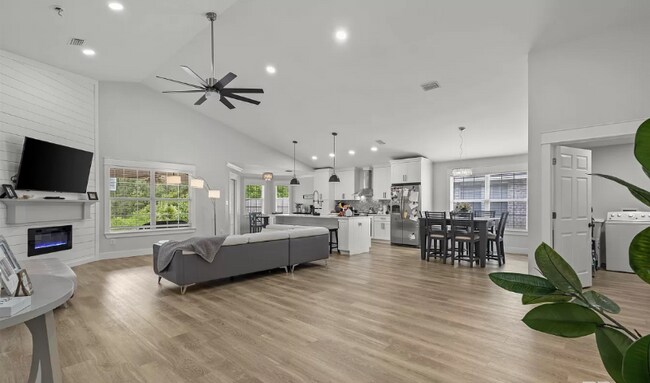 Building Photo - 22470 Beaver Creek Ln