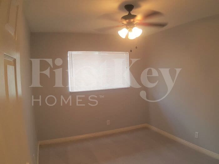 Building Photo - 2012 Bennett St