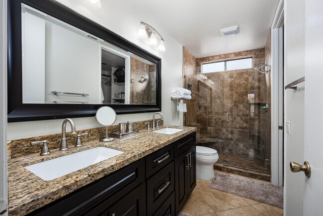 Building Photo - 67242 Cumbres Ct