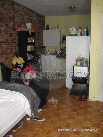 Building Photo - 40 Anderson St