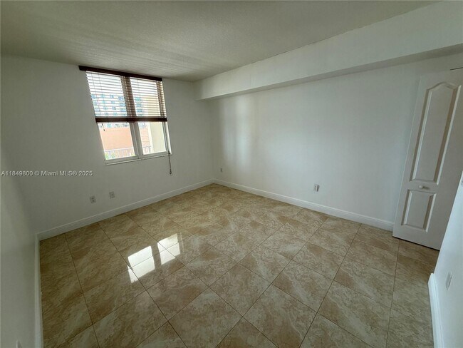 Building Photo - 117 NW 42nd Ave