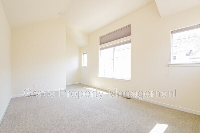 Building Photo - 2856 S Fox Ct