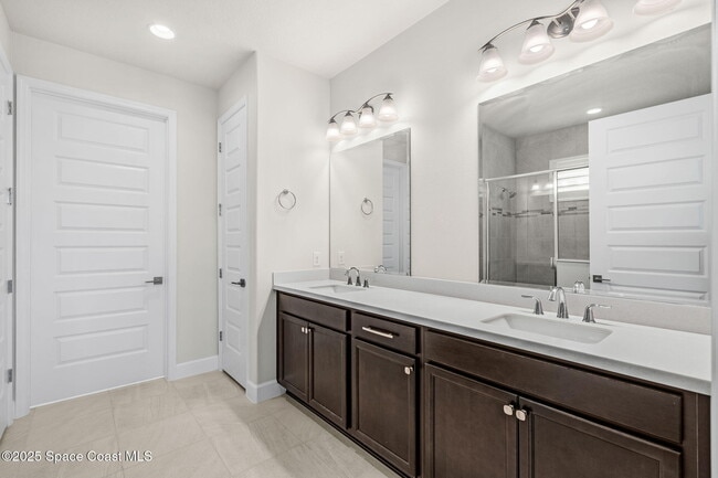 Building Photo - 2999 Pangea Cir