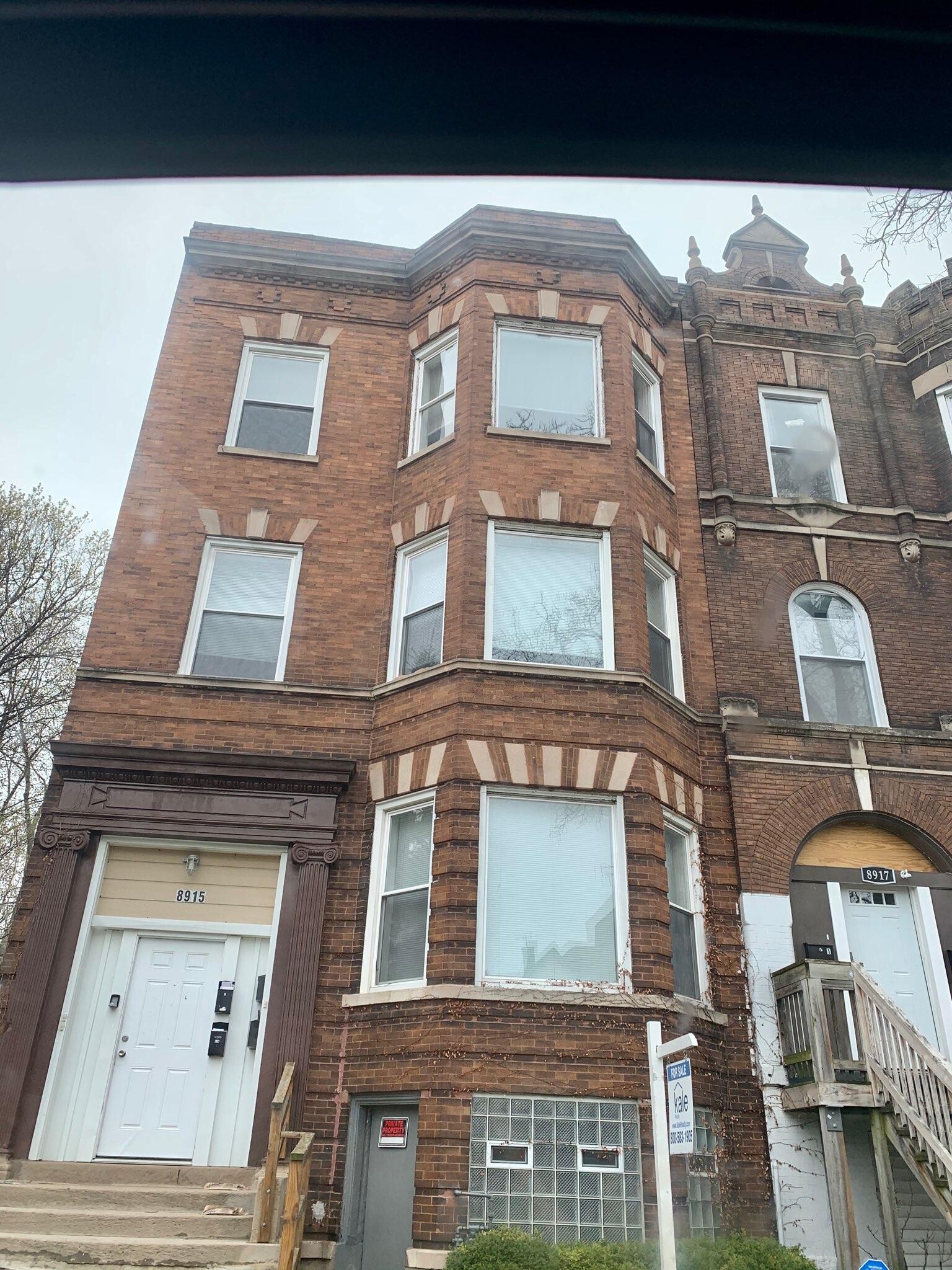 Building Photo - 8915 S Exchange Ave