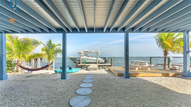 Building Photo - 441 La Fitte Rd