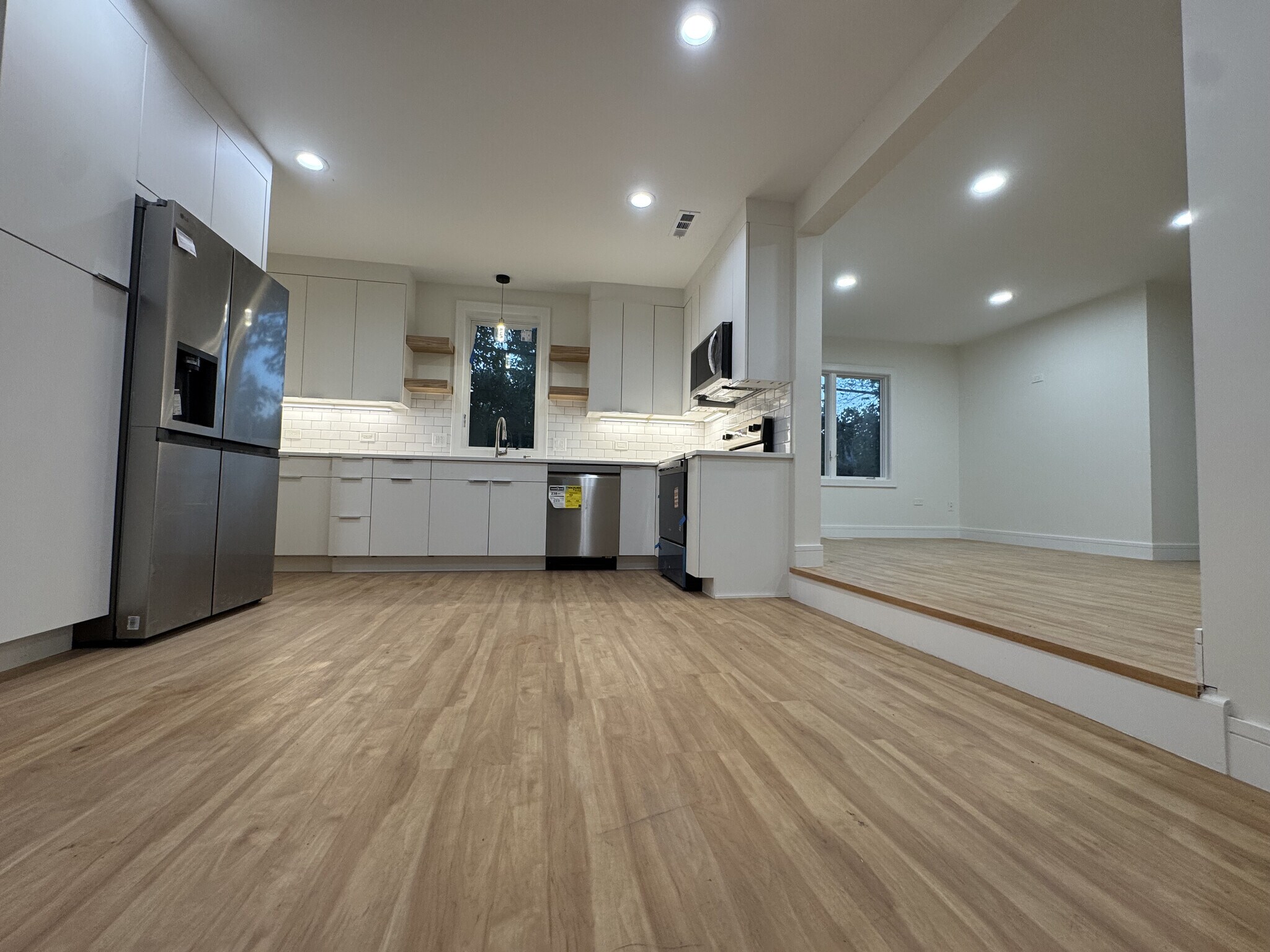 Building Photo - 37416 N Loretto Ave