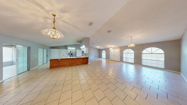 Building Photo - Large 3 bedroom 2 bath home in Deltona wit...