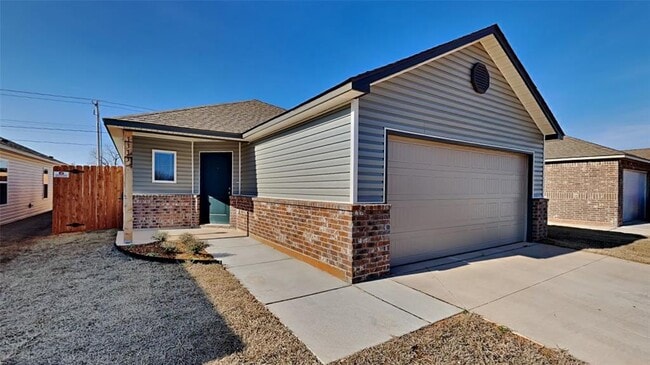 Building Photo - 3333 Hondo Ter