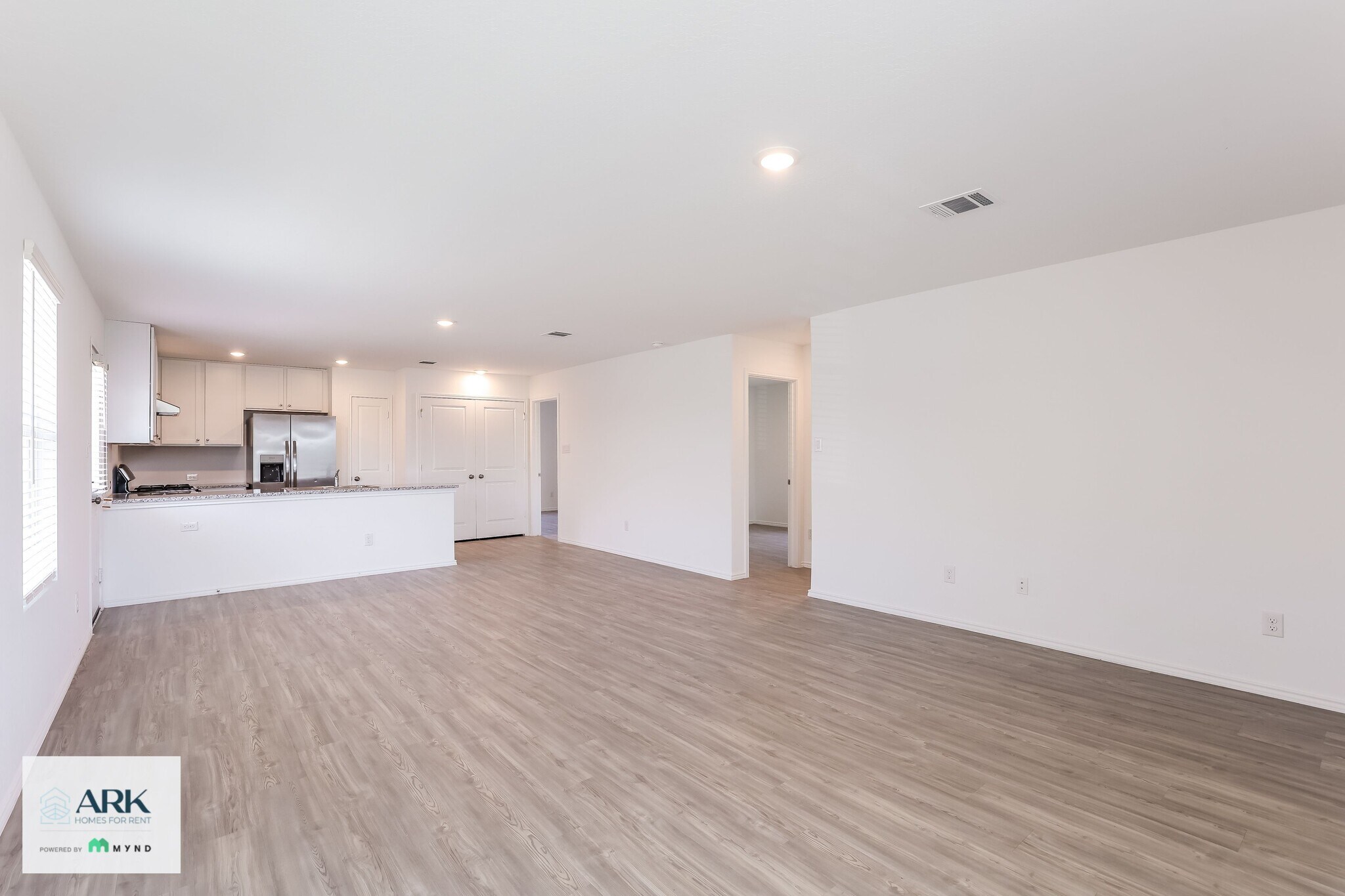 Building Photo - 2807 Gustavo Dr