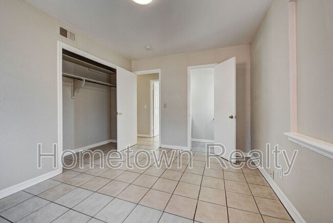 Building Photo - 332 NW 85th St