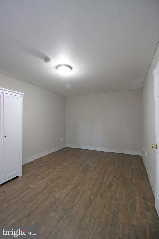 Building Photo - 17 Water St