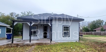 Building Photo - 4214 Johnson St