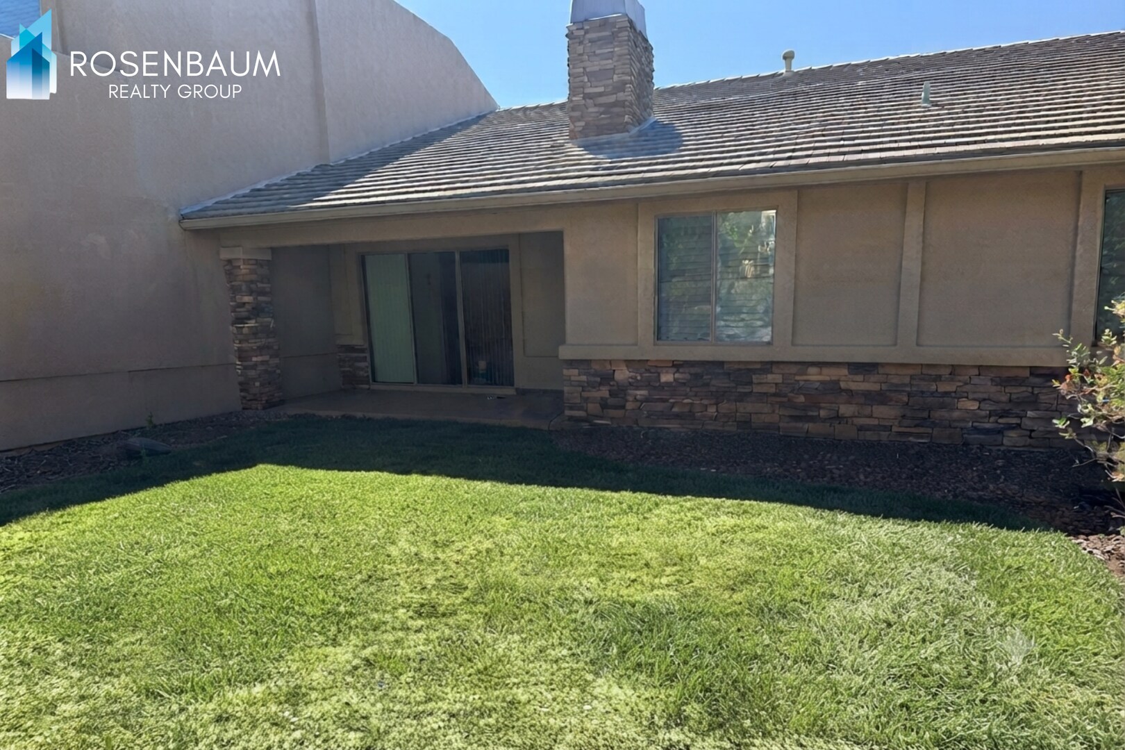 Building Photo - Stunning 3bedroom, 2 bathrooms home in the Prescott Lakes Community!