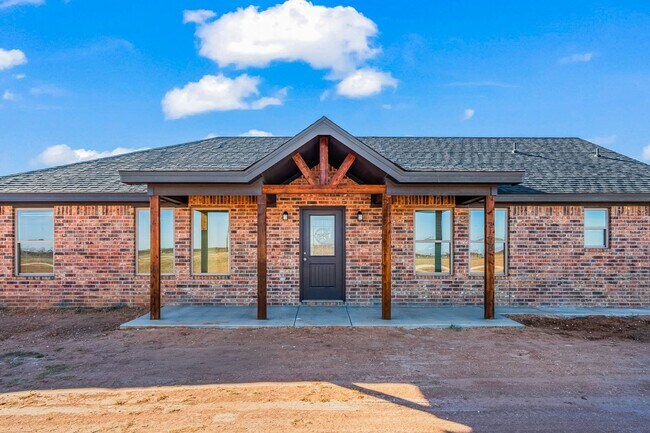 Building Photo - Country Living In Roosevelt ISD!