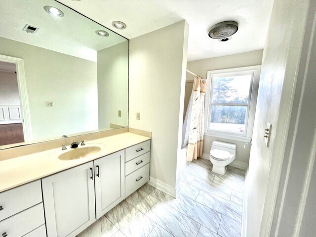 Building Photo - 1893 Rainbow Dr